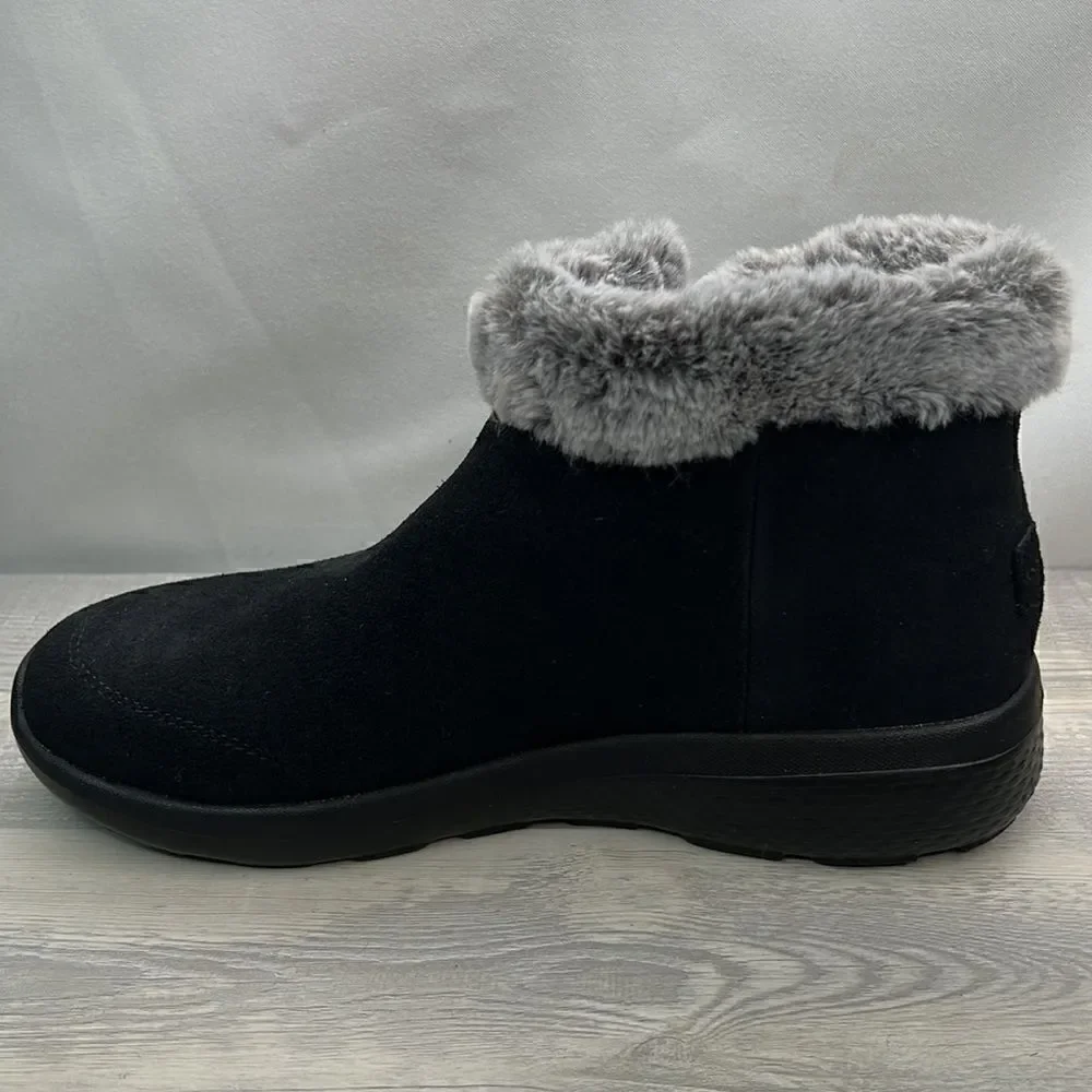 Skecher Gogo Mat Black 5 Gen suede ankle boot NWT